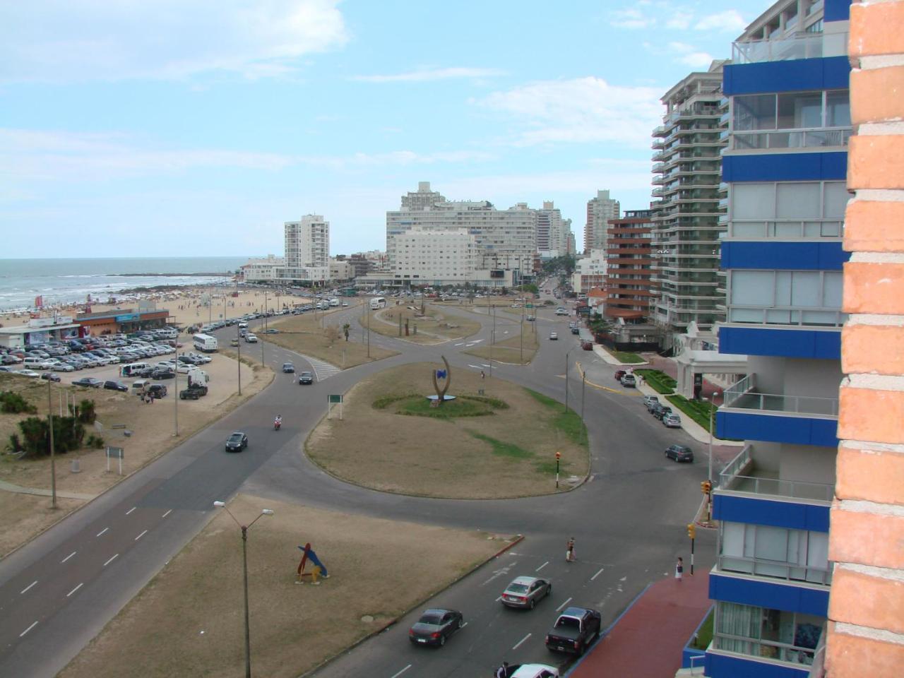 Depto Frente Al Mar - Punta Del Este - Uruguay Exterior foto